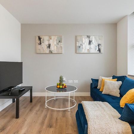 Cosy Retreat In The Heart Of Golders Green Лондон Екстериор снимка