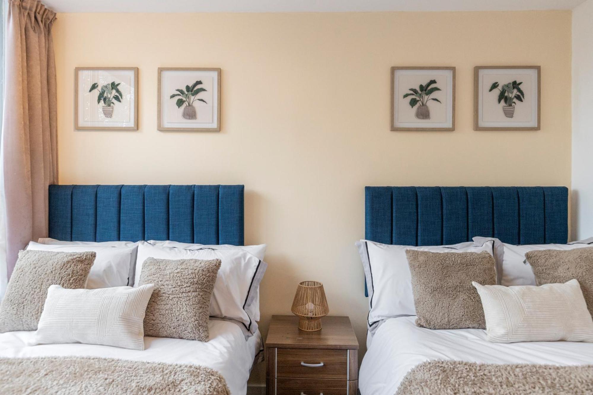 Cosy Retreat In The Heart Of Golders Green Лондон Екстериор снимка
